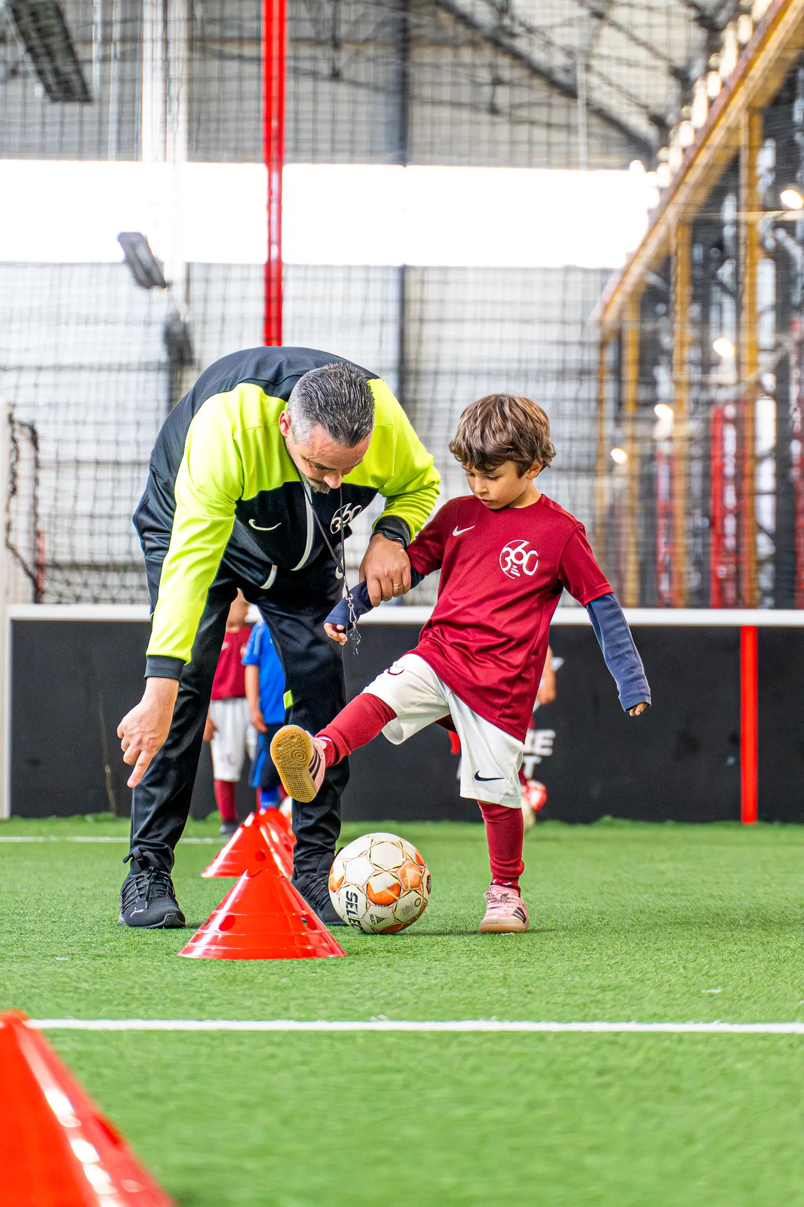 Enfants découvrant le football à la Baby Academy 360FT
